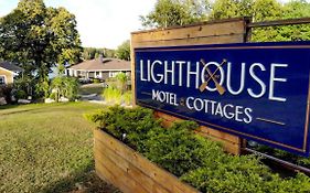 Lighthouse Motel And Cottages
